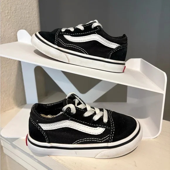 Vans Old Skool Black/True White Suede/Canvas Sneakers 721356 Toddler Side US 6T - Picture 1 of 9